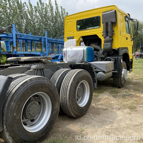 truk traktor bekas merk howo 420hp